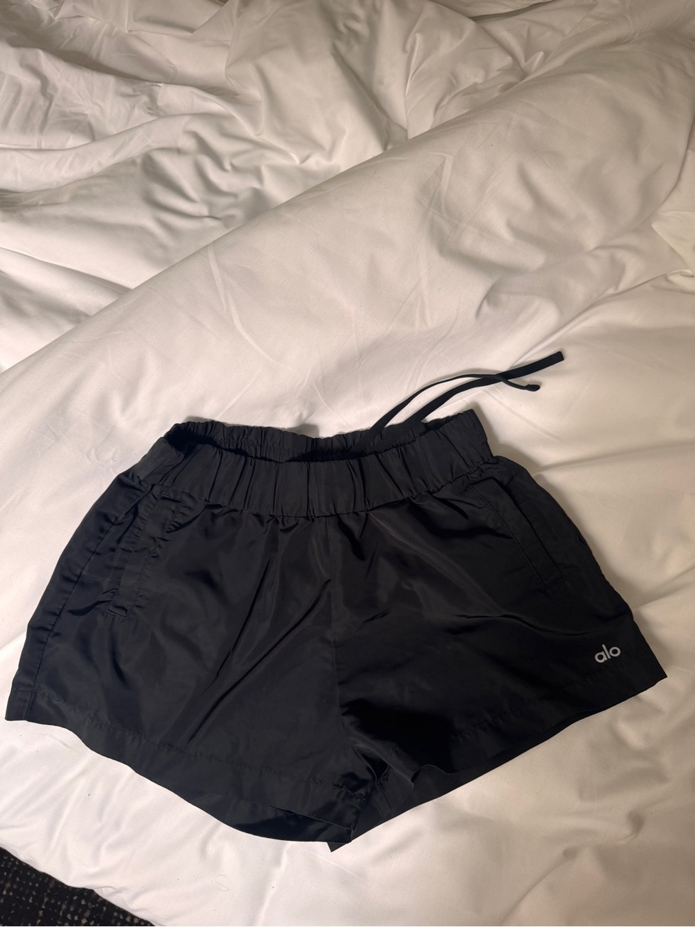 🖤ALO Socialite High Waisted Shorts🖤